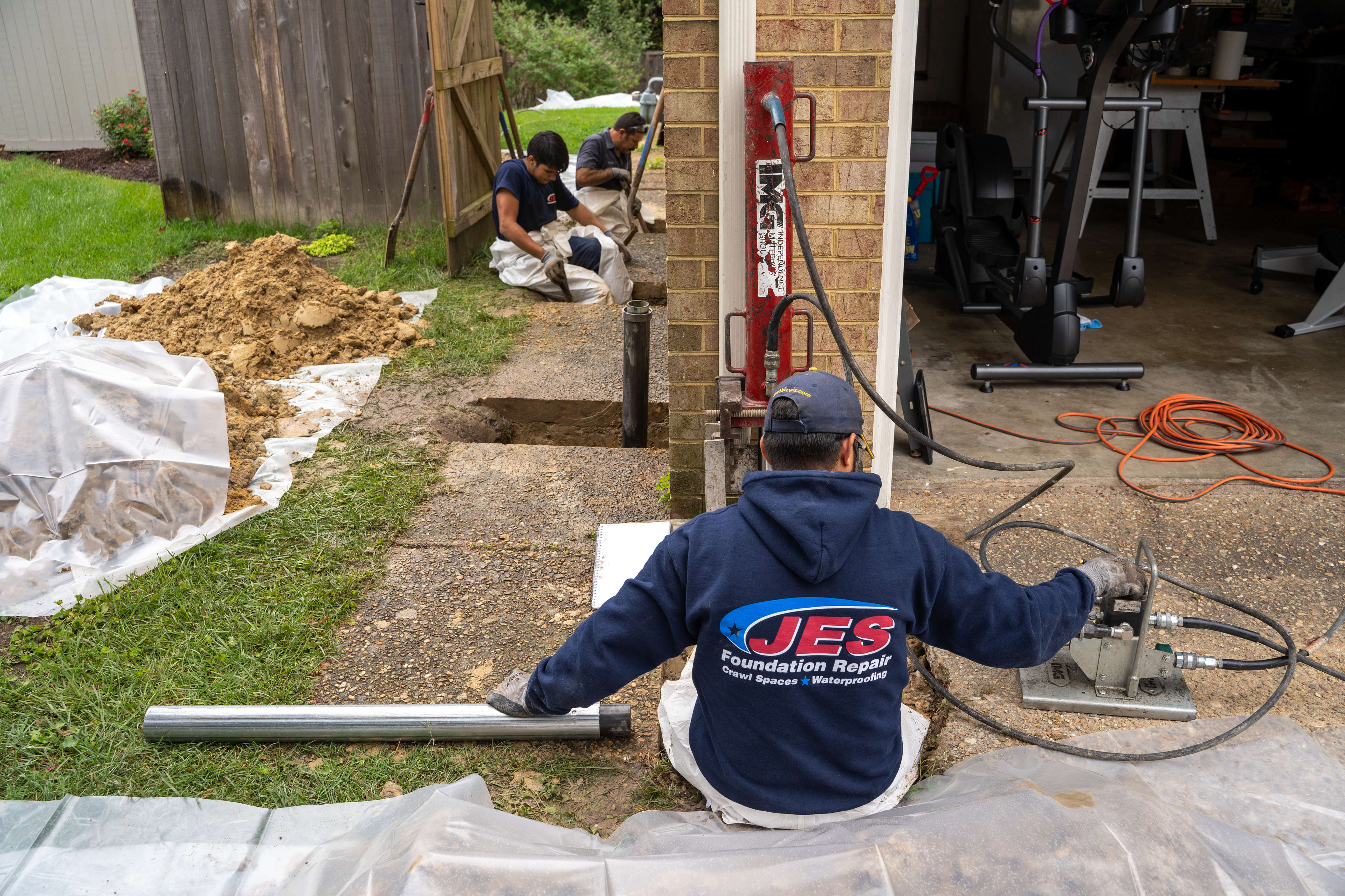 <p>Customized Installation</p>
