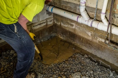 wet basement missing a sump pump