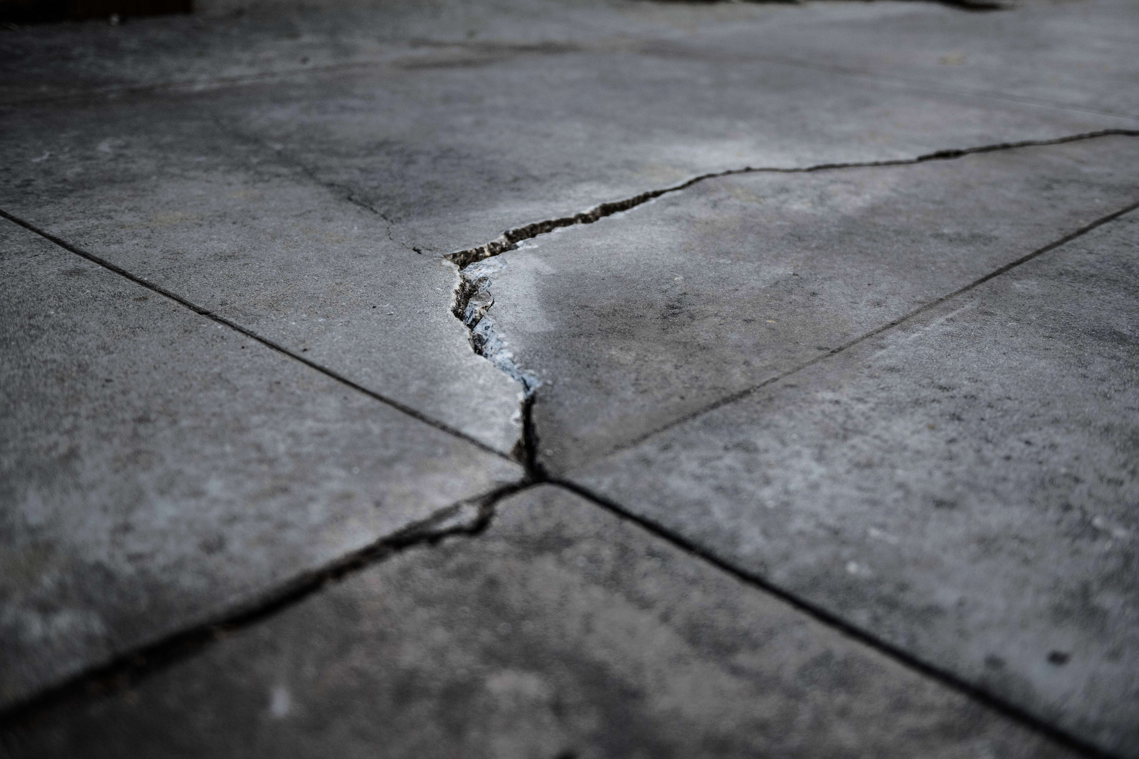 Sidewalk slab cracks