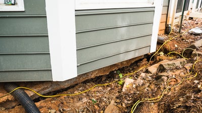 sinking foundation and sinking soil