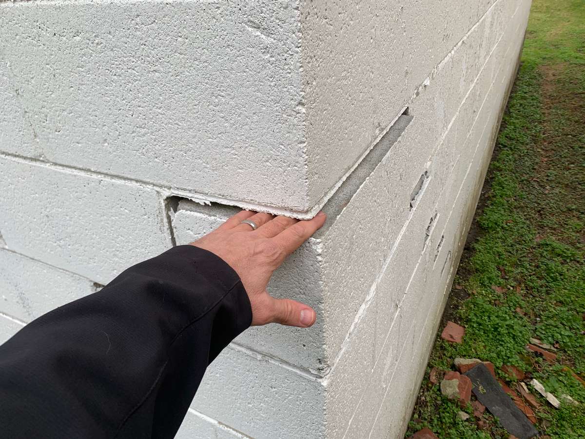 gap in block foundation wall