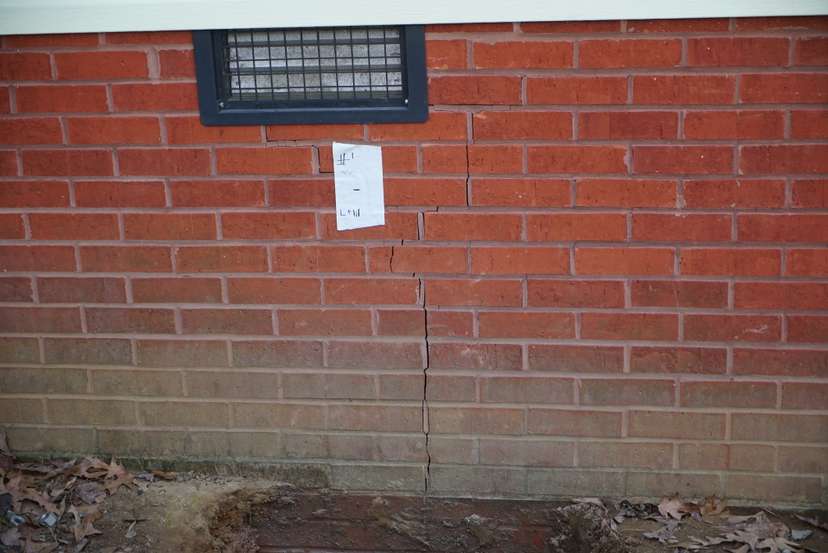 foundation crack in brick