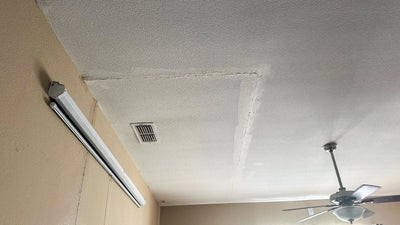 cracks in ceiling