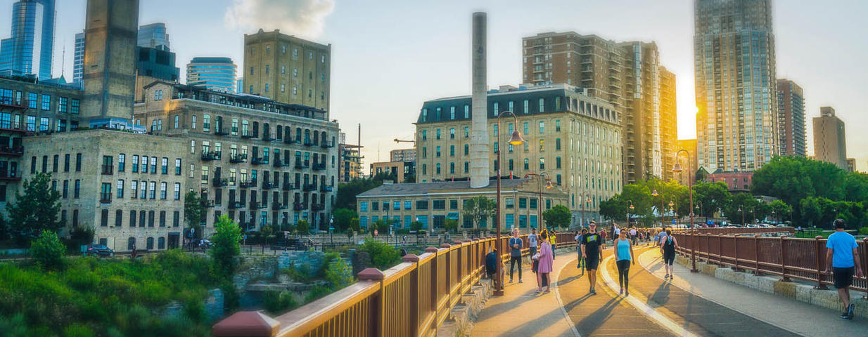 MINNEAPOLIS, MN