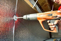 Installing thermal insulation
