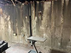 Horizontal crack on interior wall.