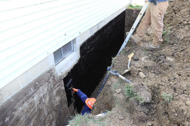 applying exterior damp proofing