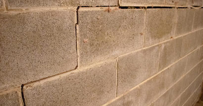 foundation cracks and problems
