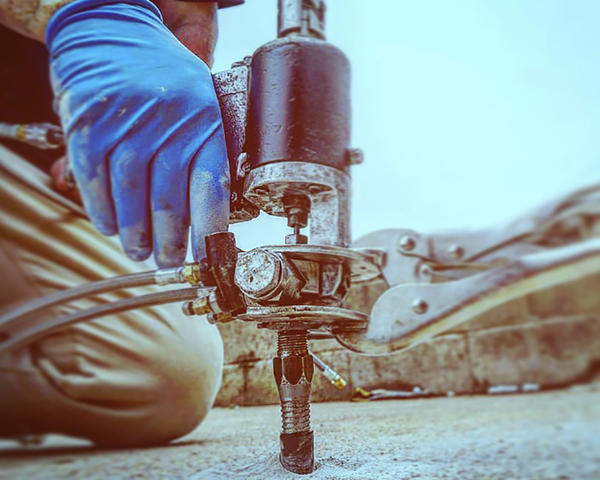 polyurethane injection to fix concrete