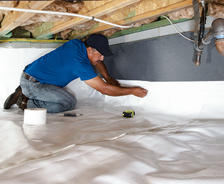 crawl space encapsulation installation