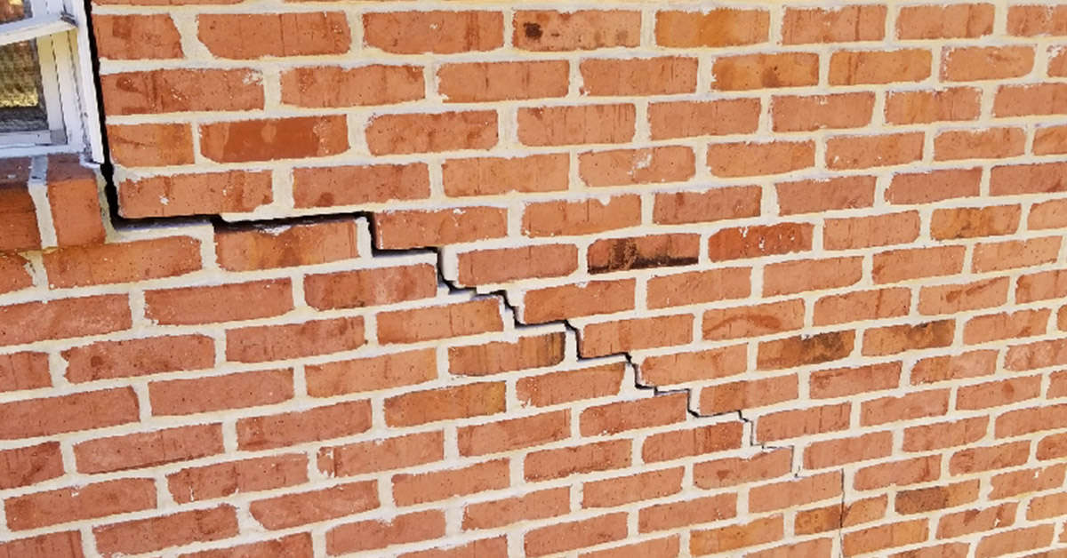 brick foundation crack