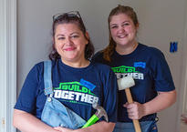JES and Habitat for Humanity volunteers.