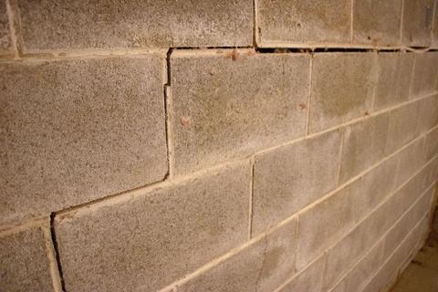 Cinderblock foundation cracks