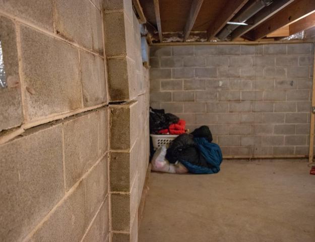 bowing wall
