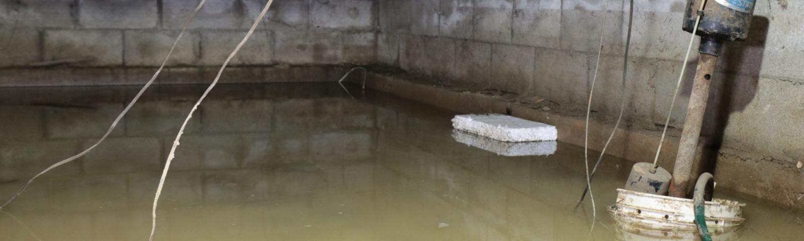 flooded crawl space
